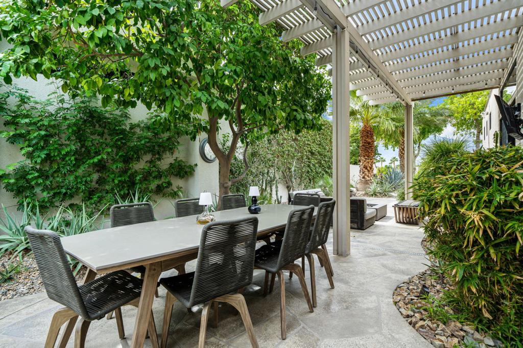 12 Birkdale Circle