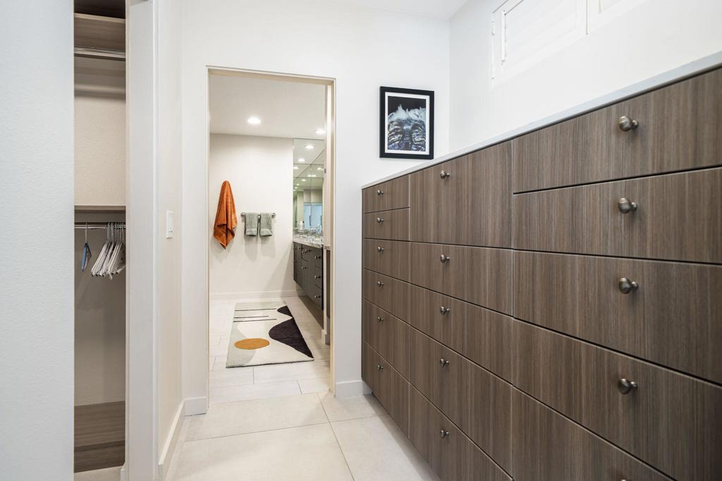 2326 S Toledo Avenue