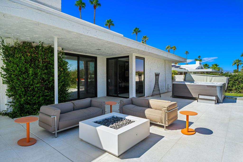 2326 S Toledo Avenue