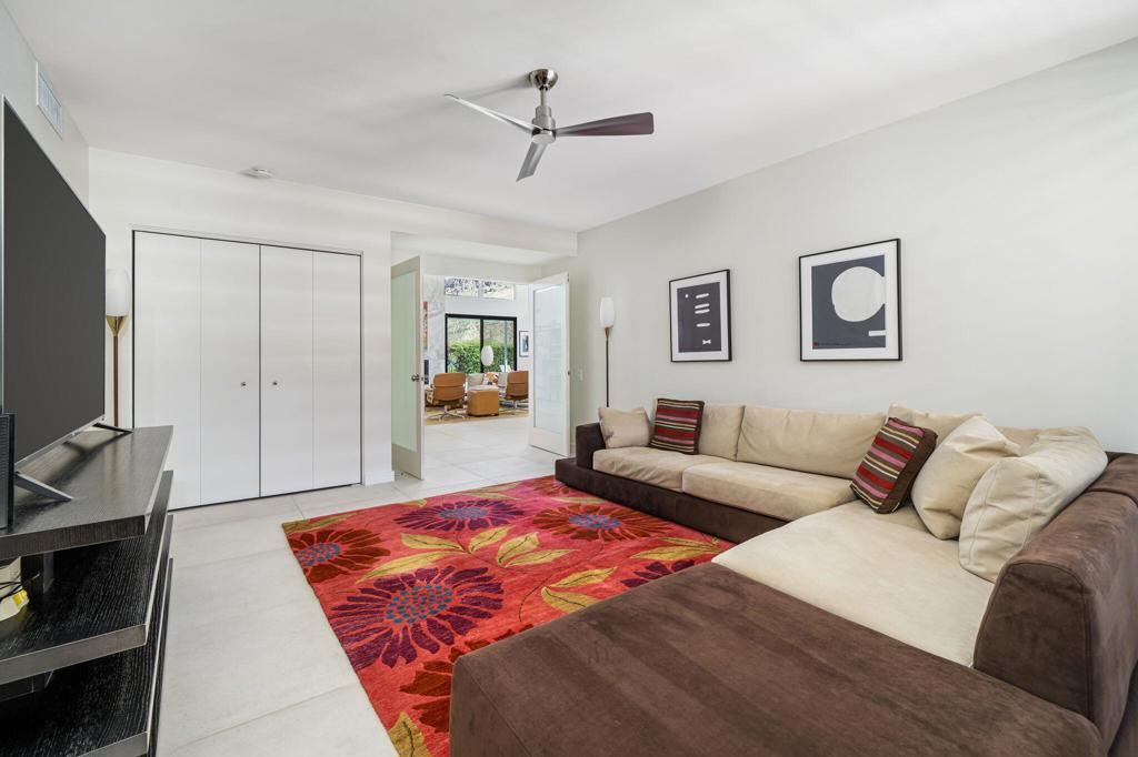 2326 S Toledo Avenue