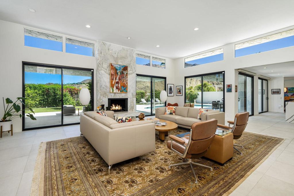 2326 S Toledo Avenue