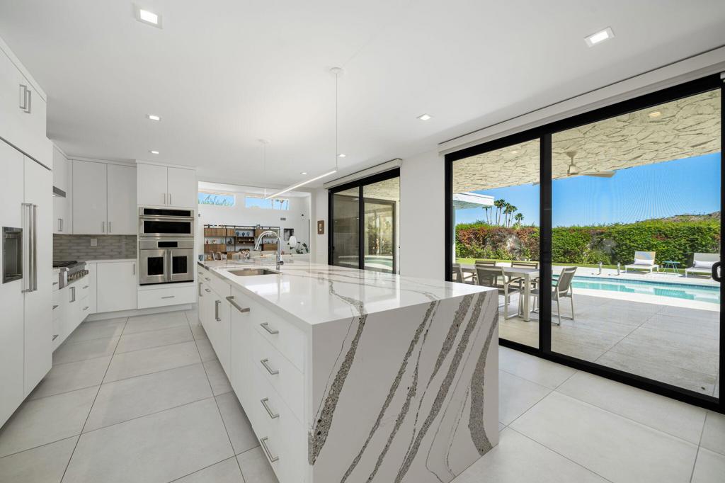 2326 S Toledo Avenue