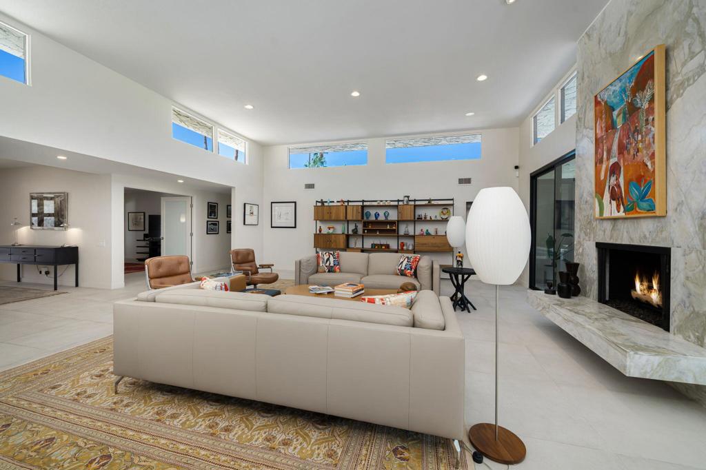 2326 S Toledo Avenue