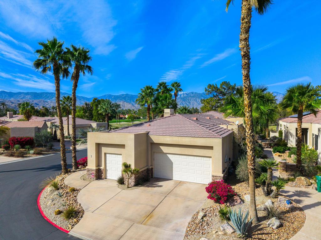 1 Birkdale Circle