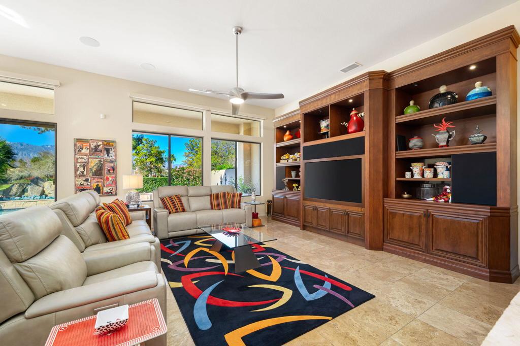 1 Birkdale Circle