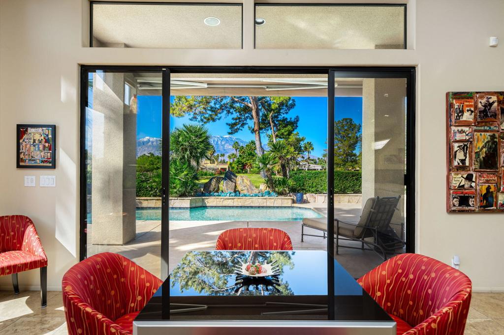 1 Birkdale Circle