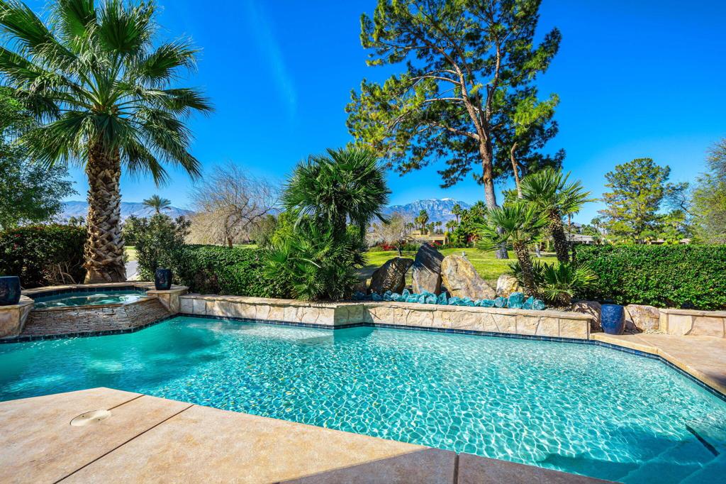 1 Birkdale Circle
