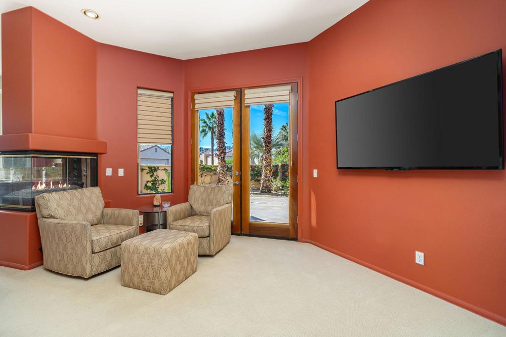 1 Birkdale Circle