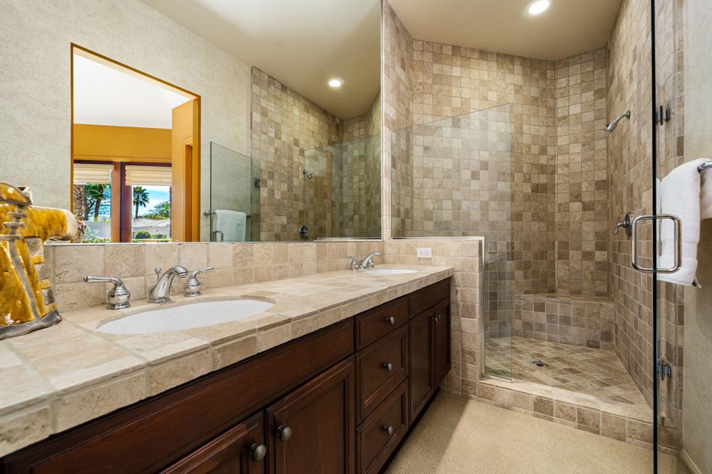 1 Birkdale Circle