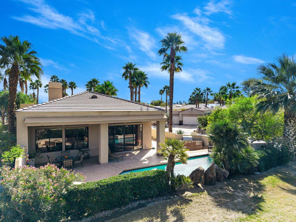 1 Birkdale Circle