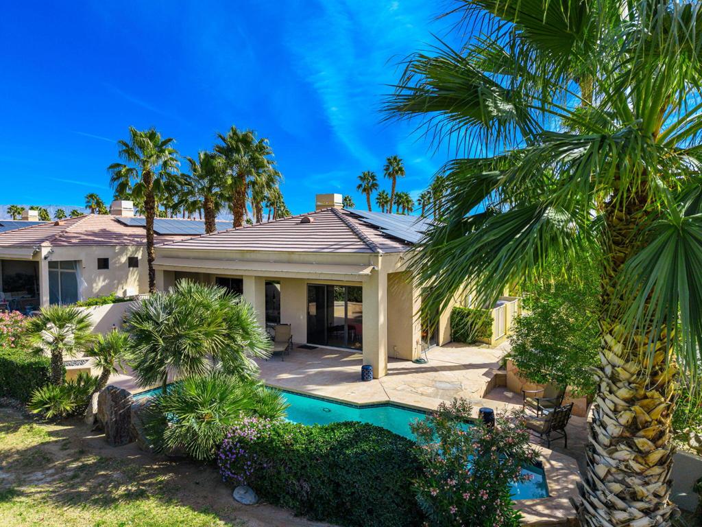 1 Birkdale Circle