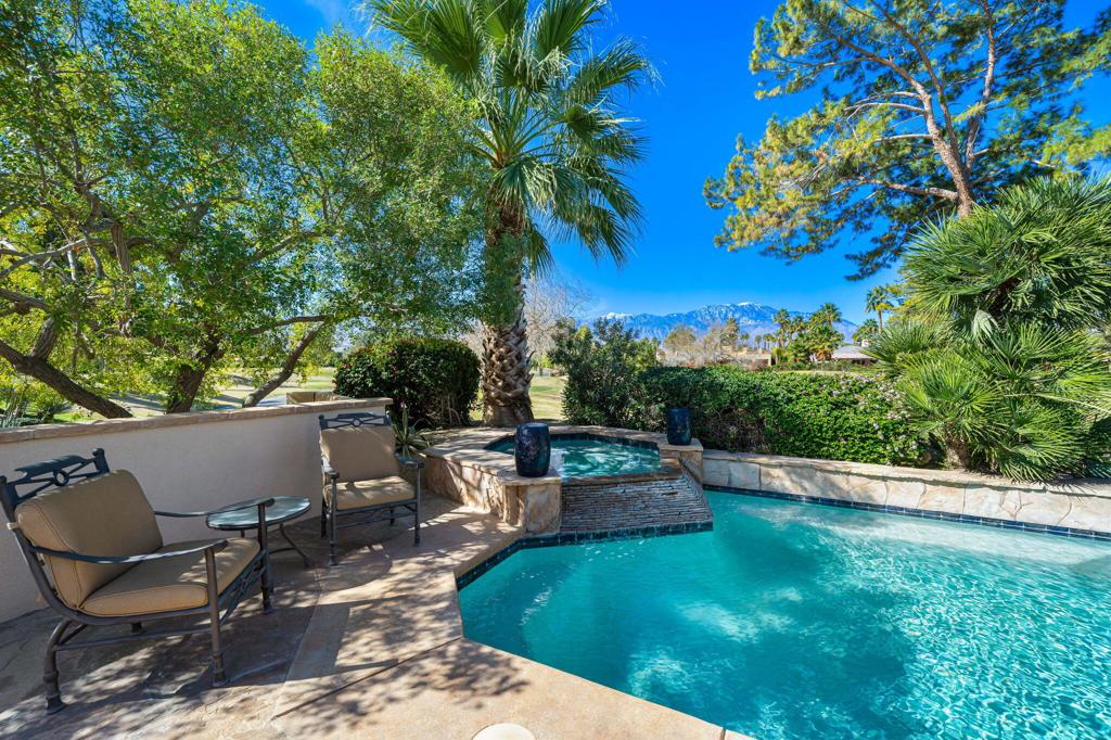 1 Birkdale Circle
