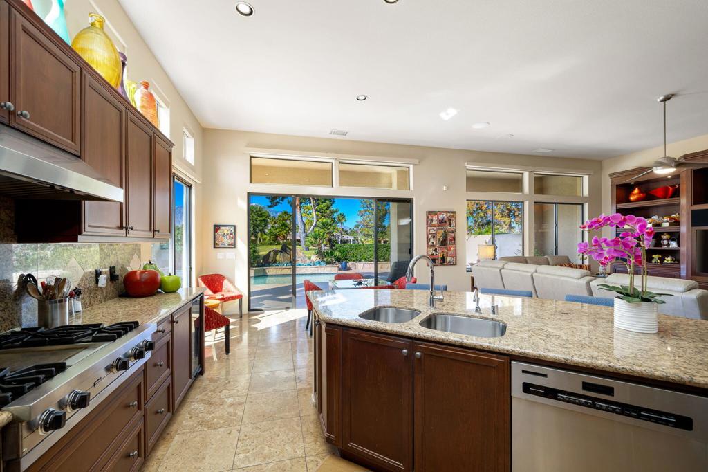1 Birkdale Circle