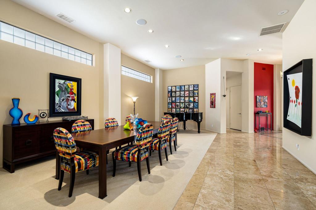 1 Birkdale Circle