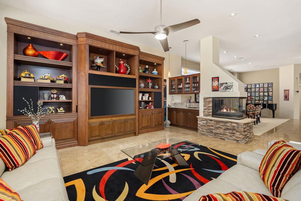 1 Birkdale Circle