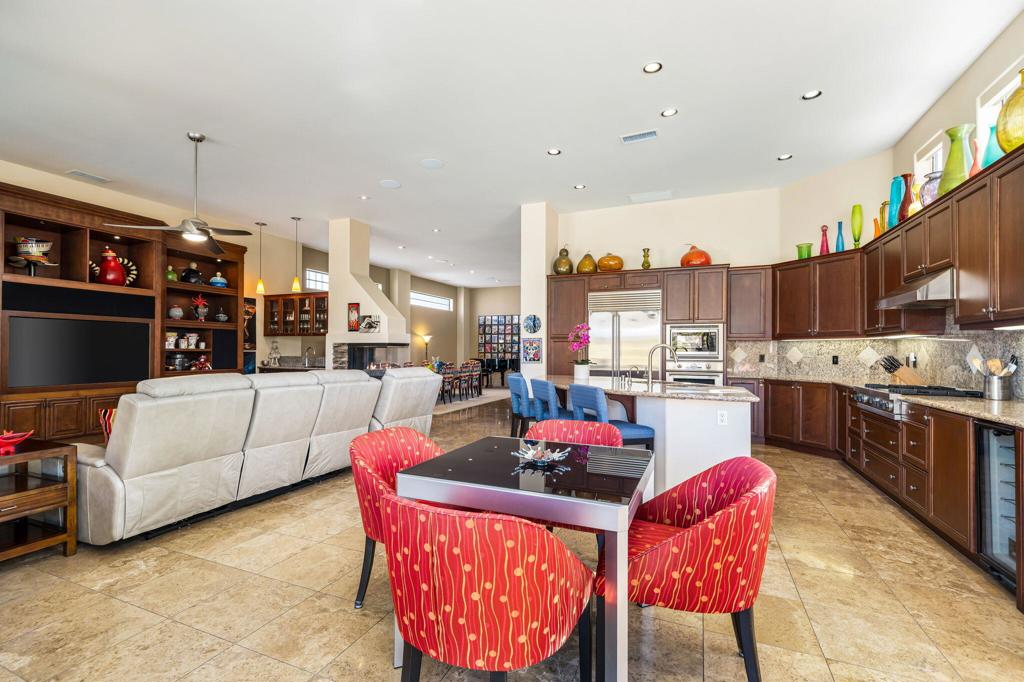 1 Birkdale Circle