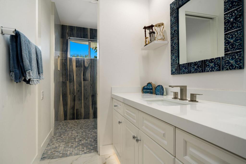 105 Waterford Circle