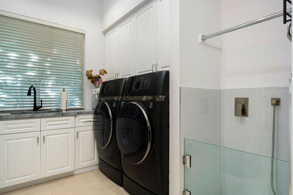 105 Waterford Circle