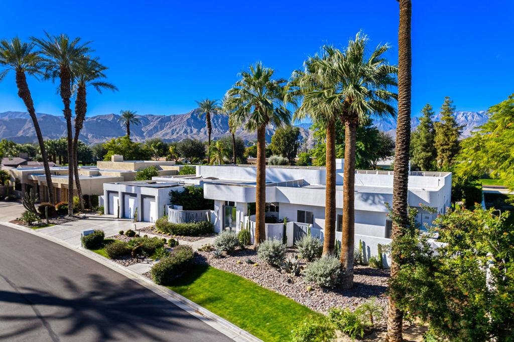 105 Waterford Circle