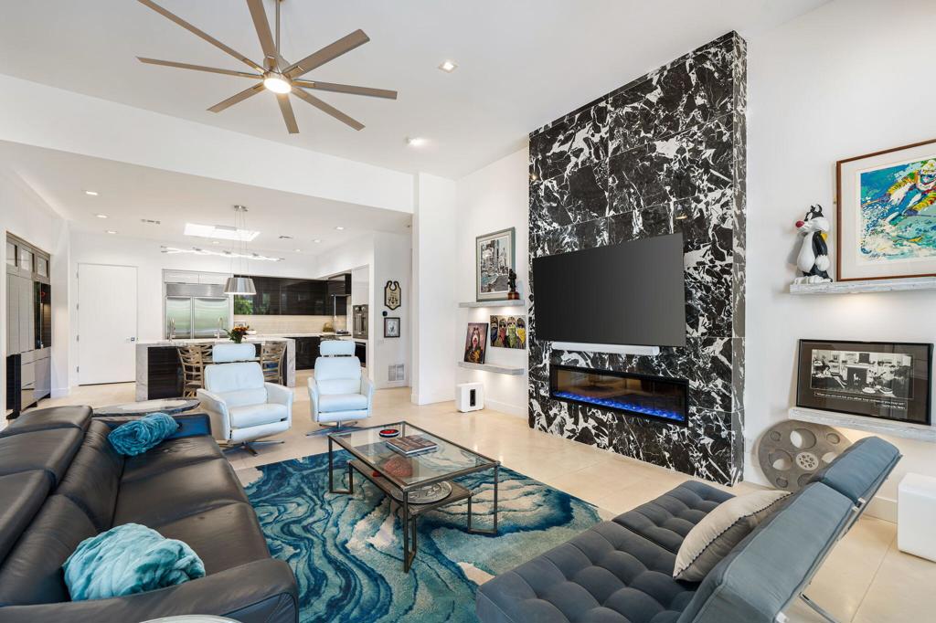 105 Waterford Circle