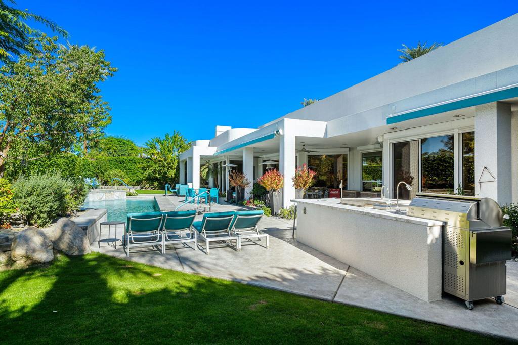 105 Waterford Circle