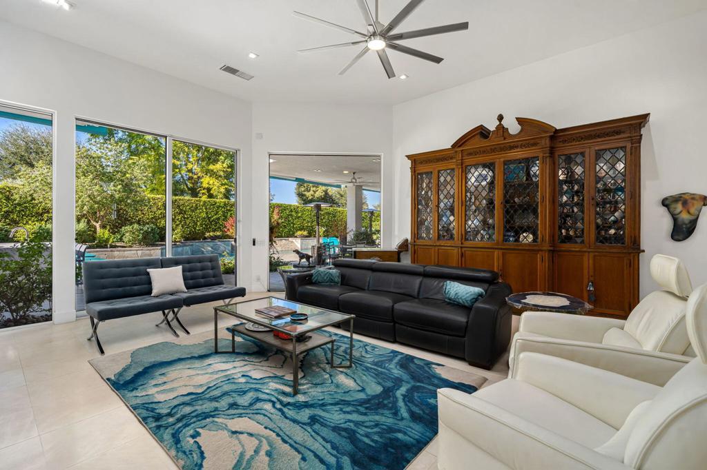 105 Waterford Circle