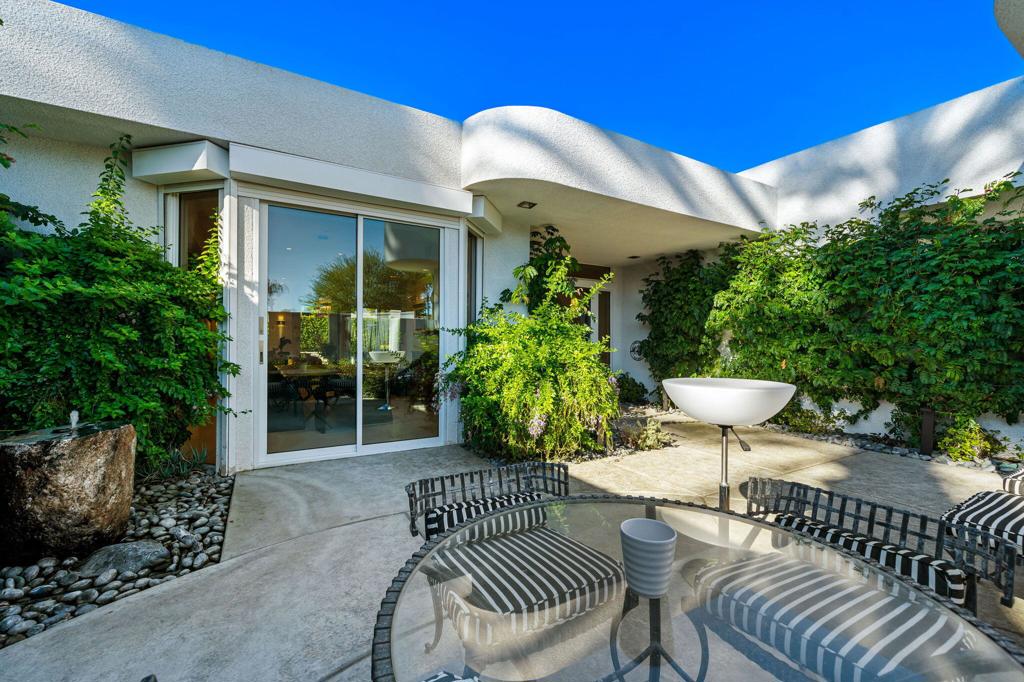 105 Waterford Circle