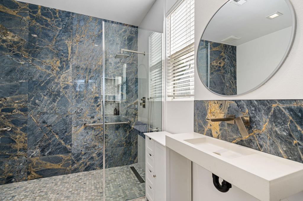 105 Waterford Circle