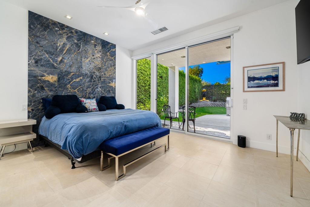 105 Waterford Circle