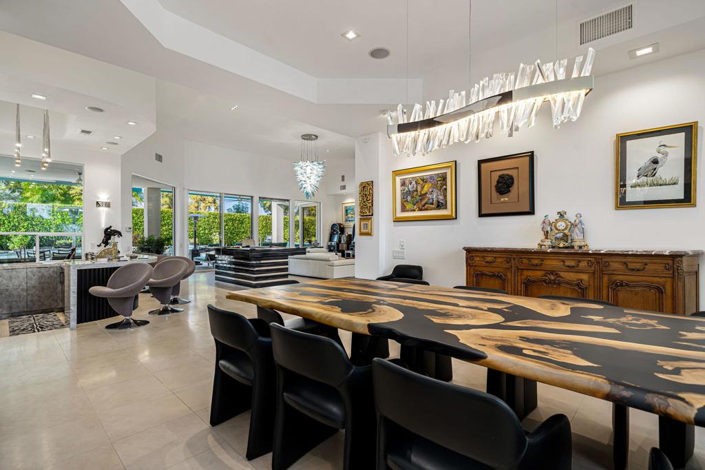 105 Waterford Circle