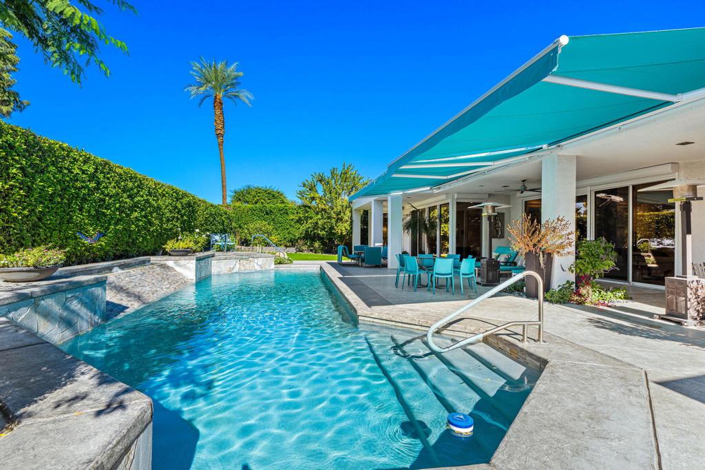 105 Waterford Circle