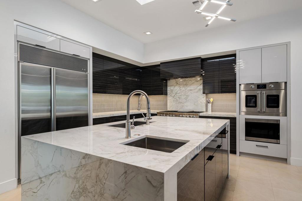 105 Waterford Circle