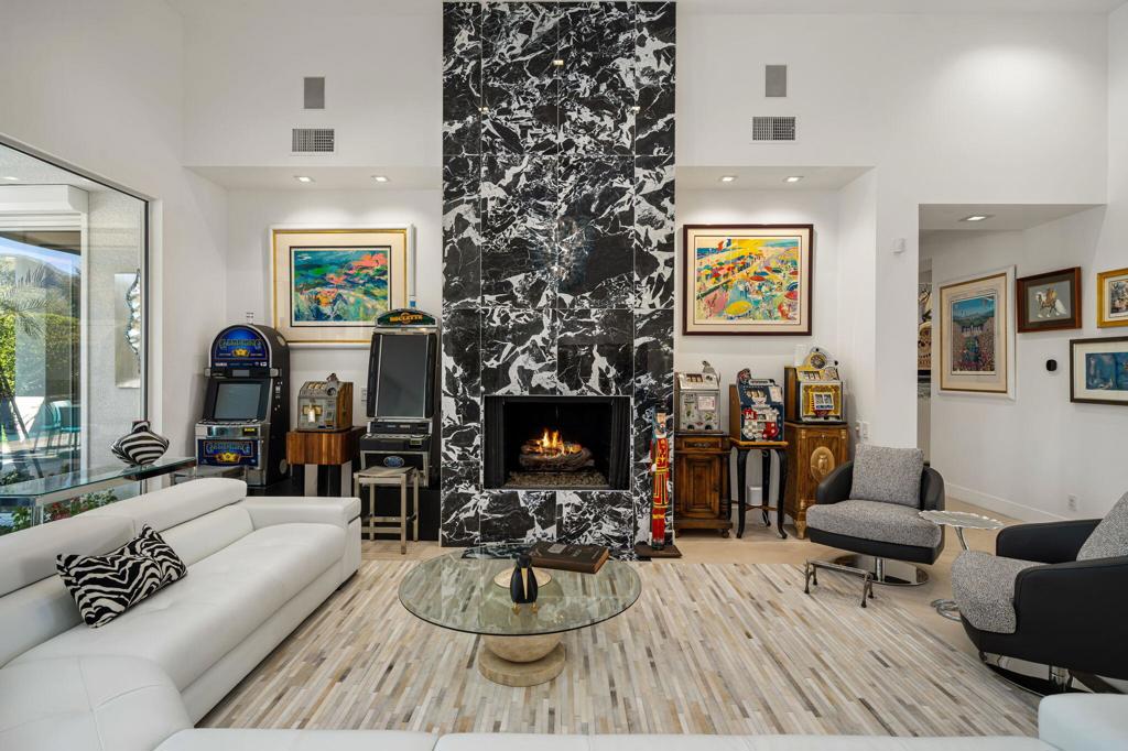 105 Waterford Circle