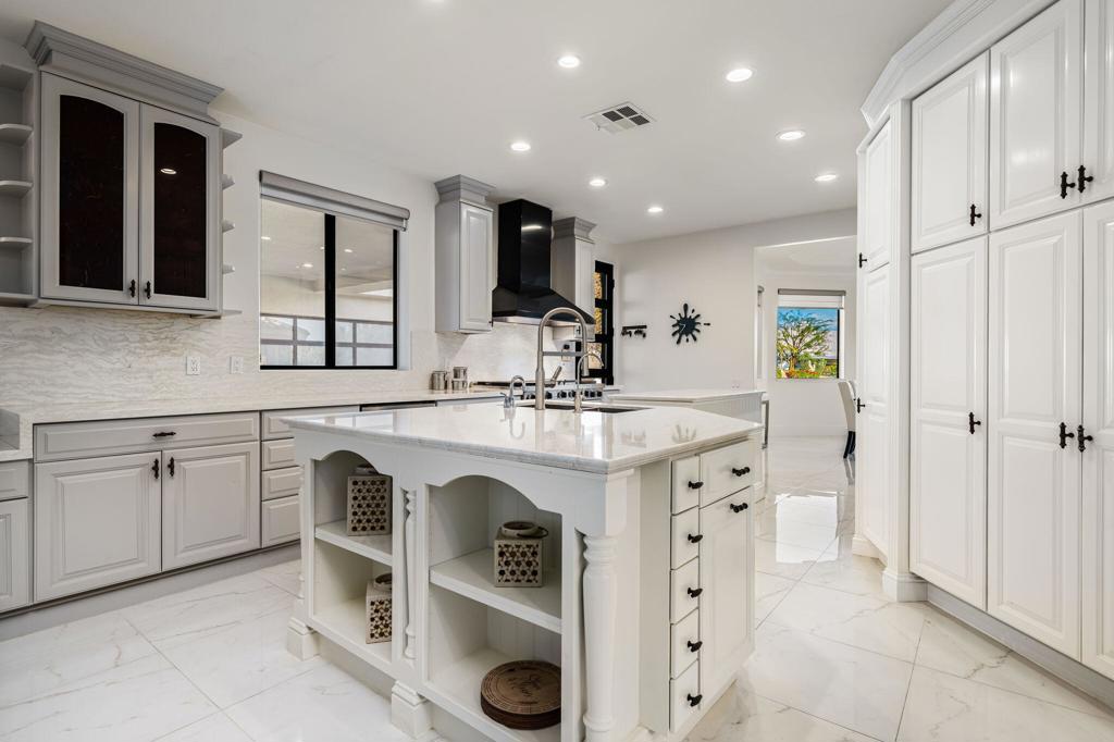 38271 Tandika Trail N