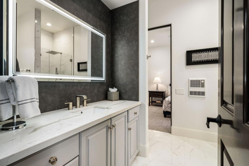 38271 Tandika Trail N