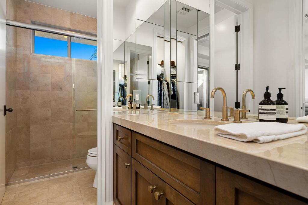 103 Waterford Circle