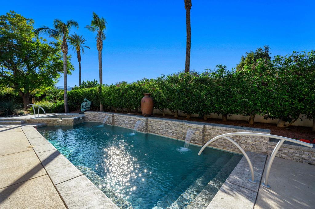 103 Waterford Circle