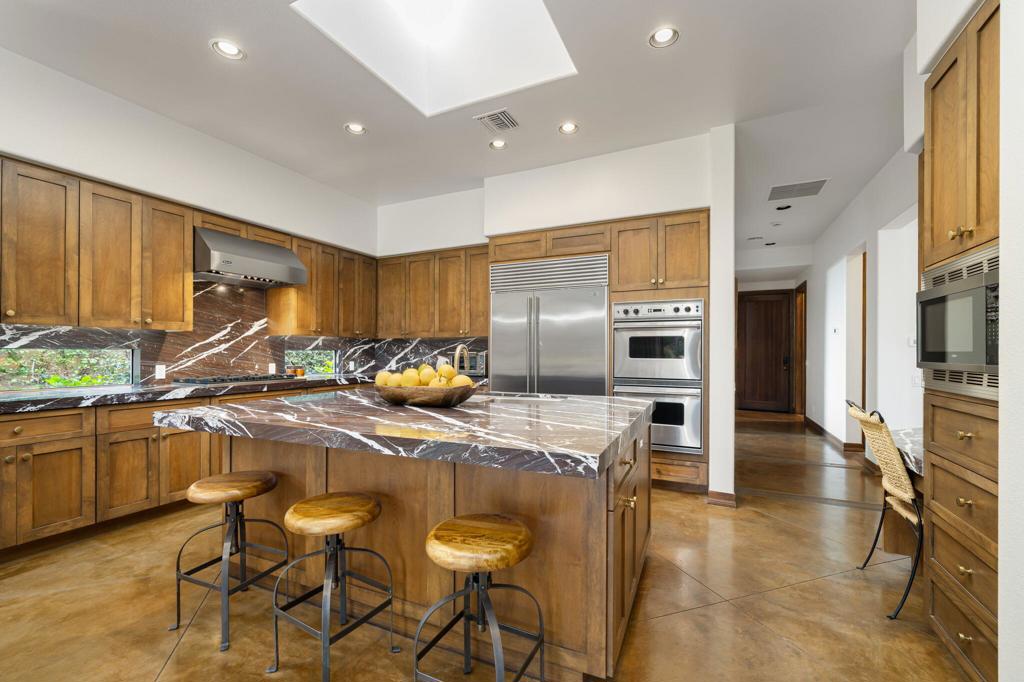 103 Waterford Circle