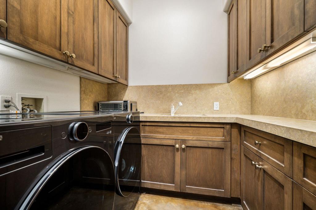 103 Waterford Circle