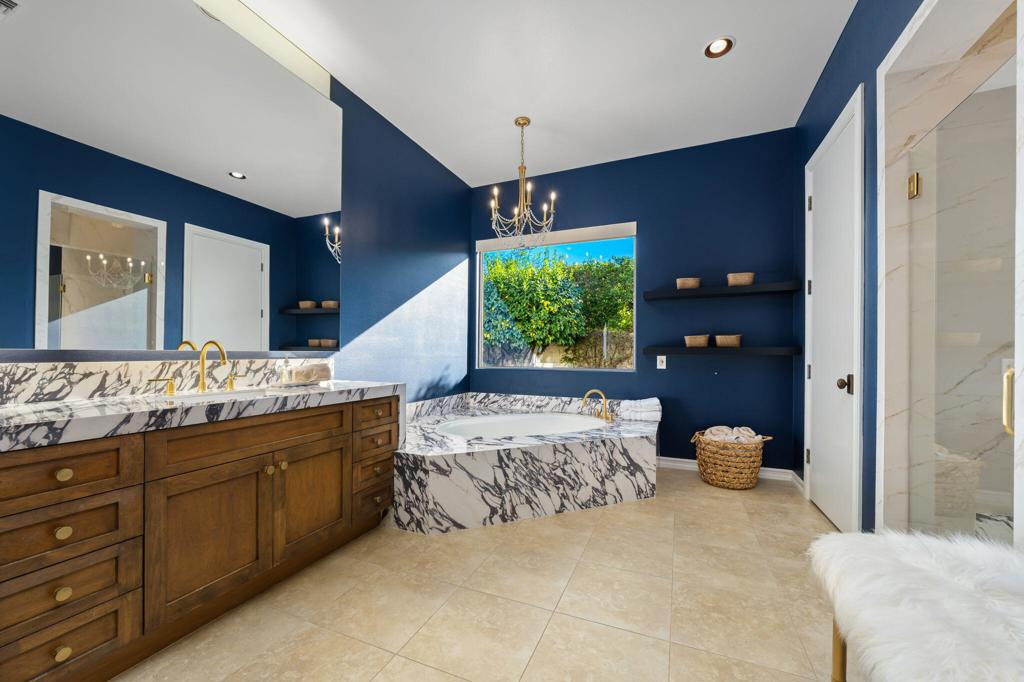 103 Waterford Circle