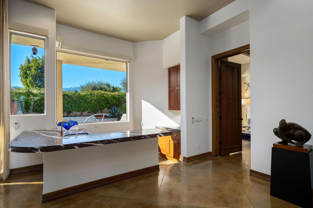 103 Waterford Circle