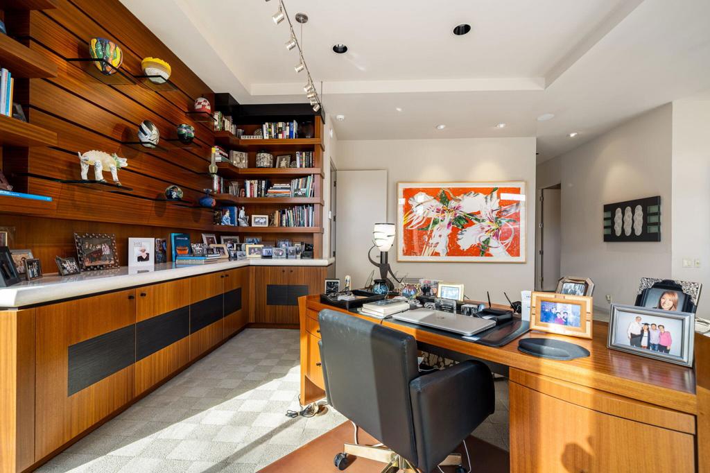 206 Crystal Bay Court