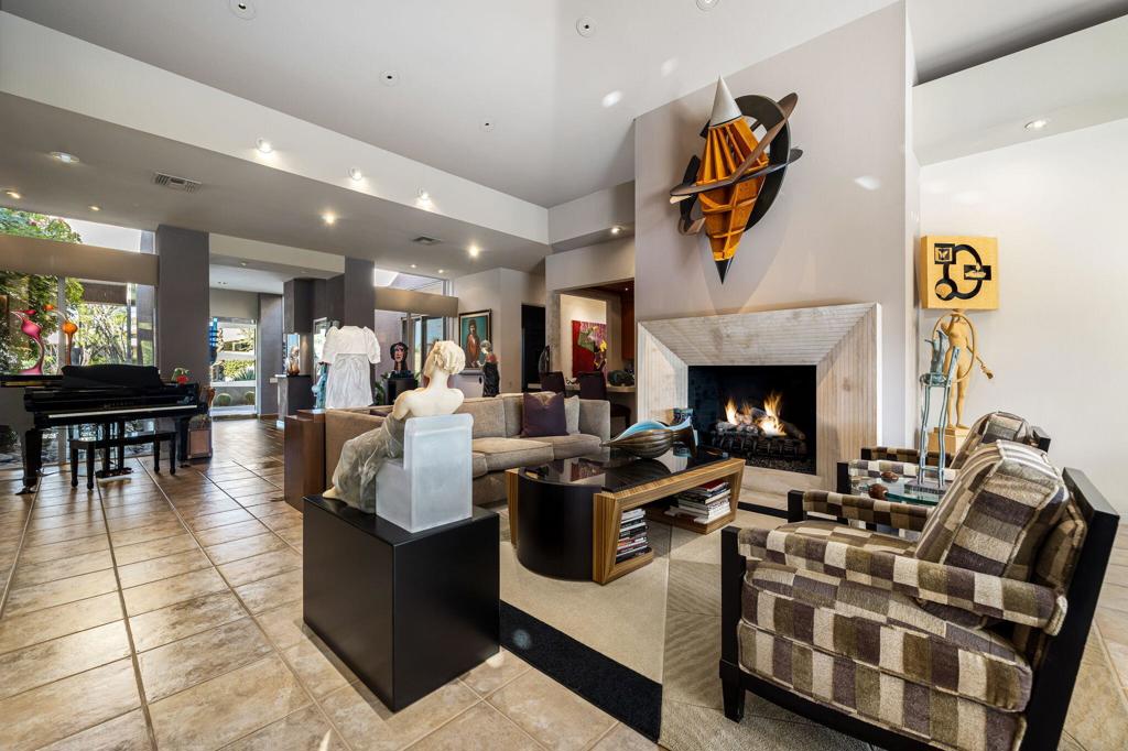 206 Crystal Bay Court