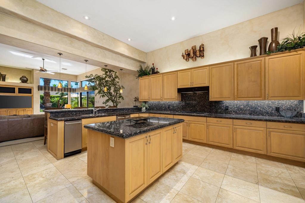 137 Waterford Circle