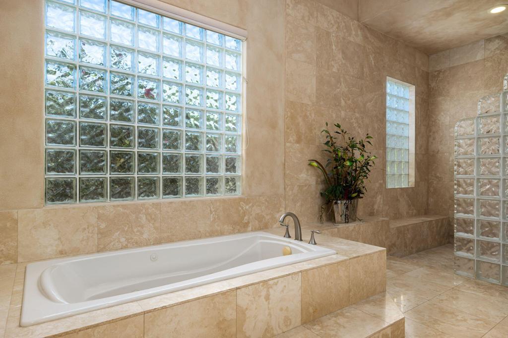 137 Waterford Circle