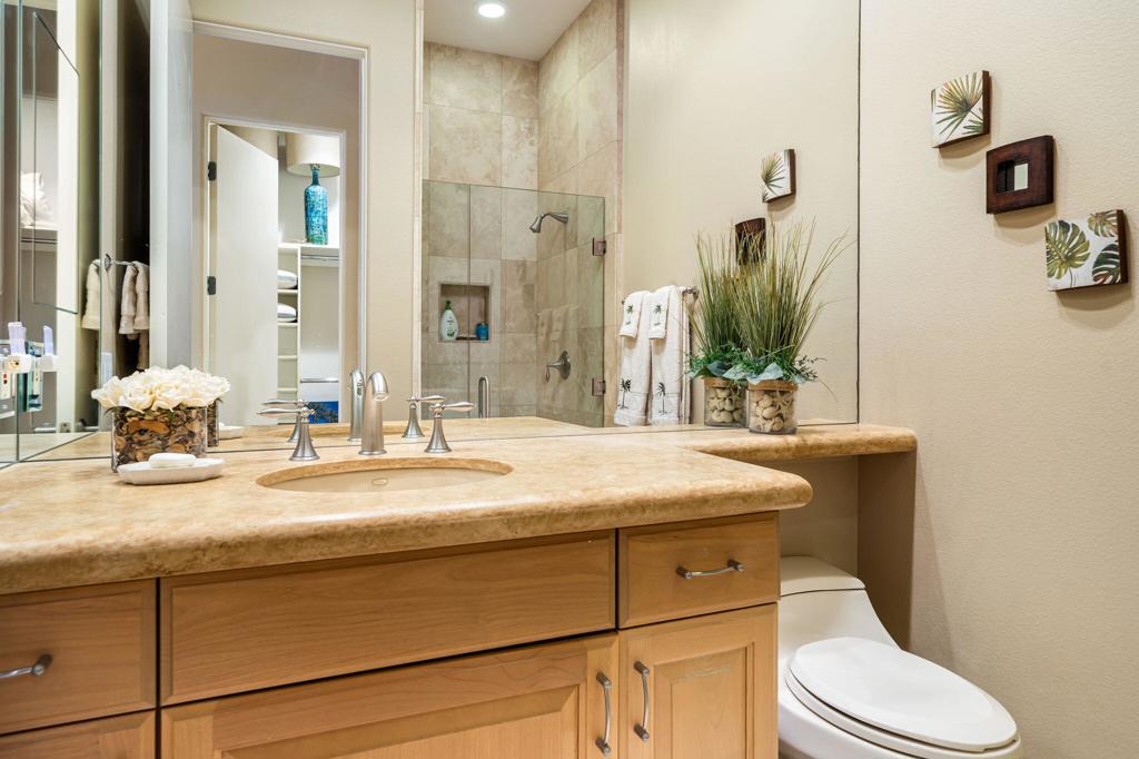 137 Waterford Circle