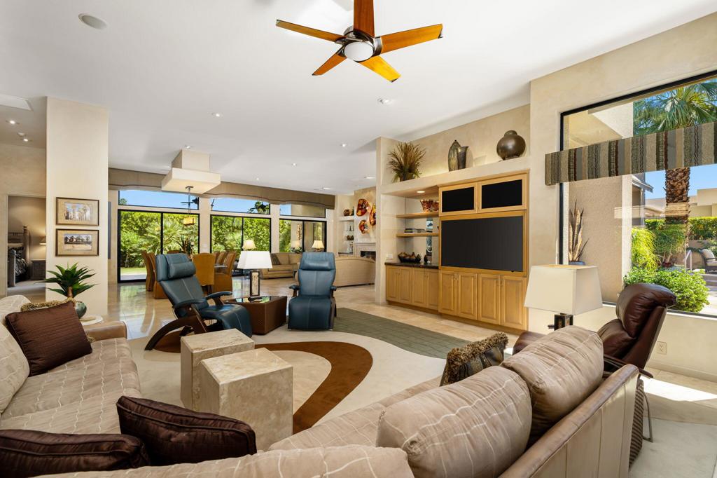 137 Waterford Circle