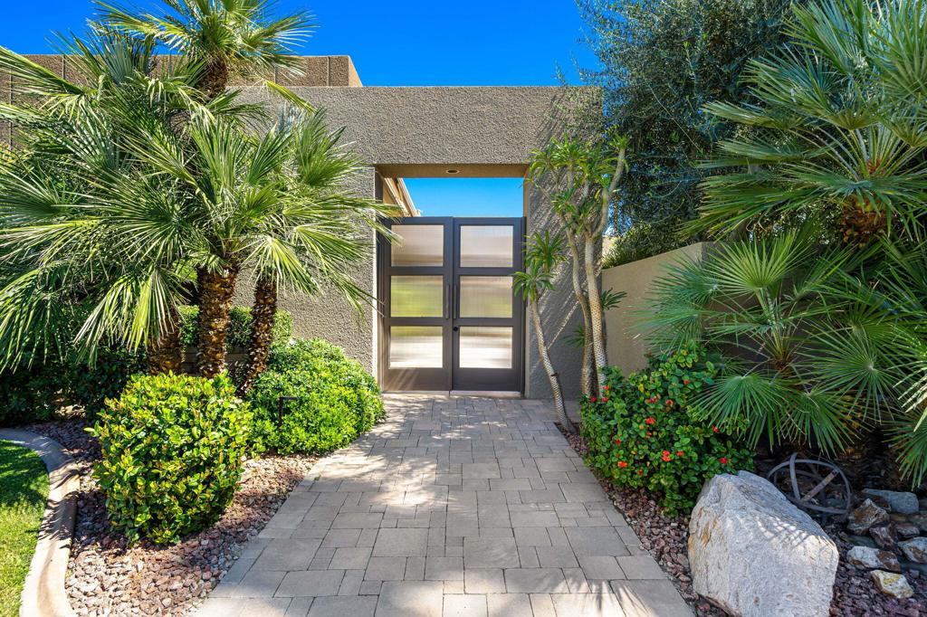 137 Waterford Circle