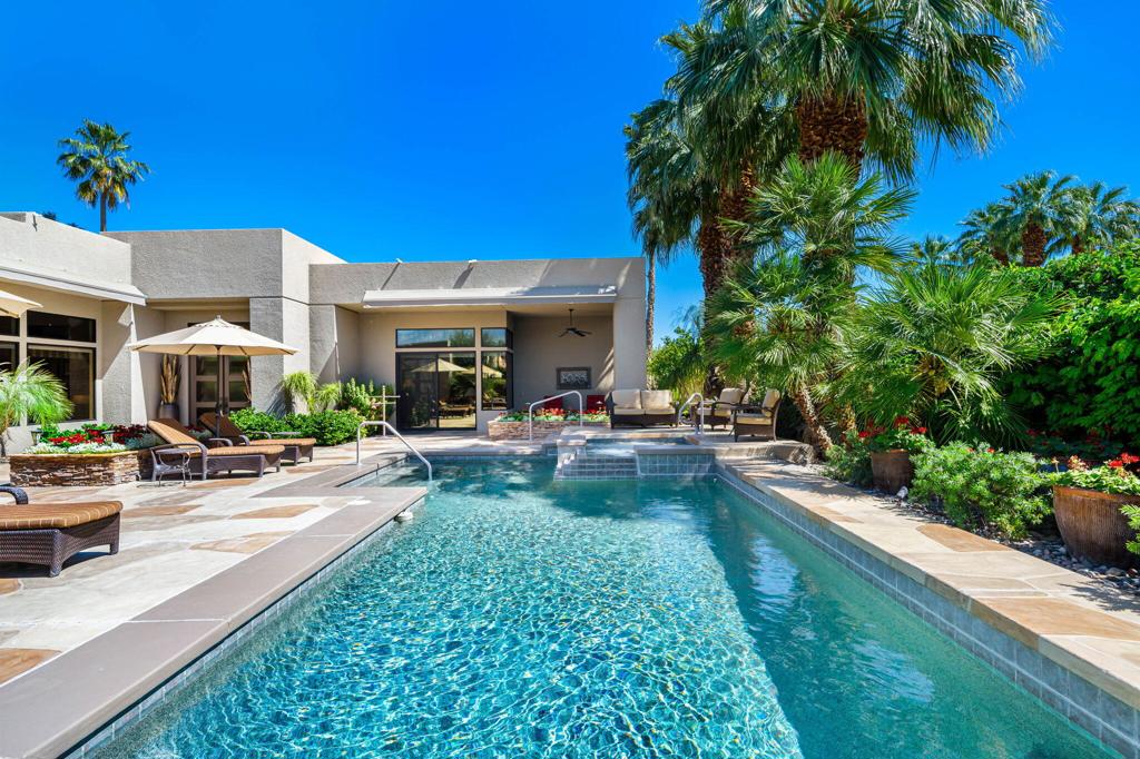 137 Waterford Circle