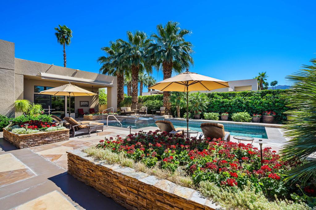 137 Waterford Circle